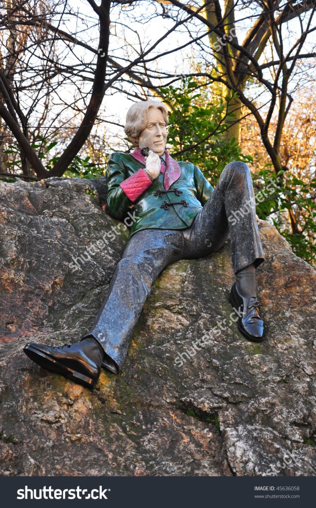 stock-photo-statue-of-oscar-wilde-by-danny-osborne-in-dublin-s-merrion-square-archbishop-ryan-park-45636058
